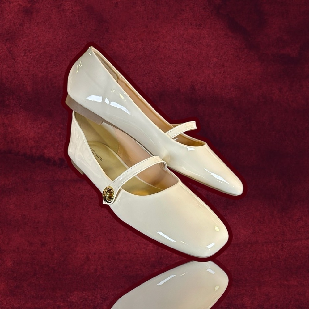 NWOT C. Paravano Cream Patent Square-Toe Mary Jane Flats with Gold Buttons Sz 41 - Picture 9 of 16